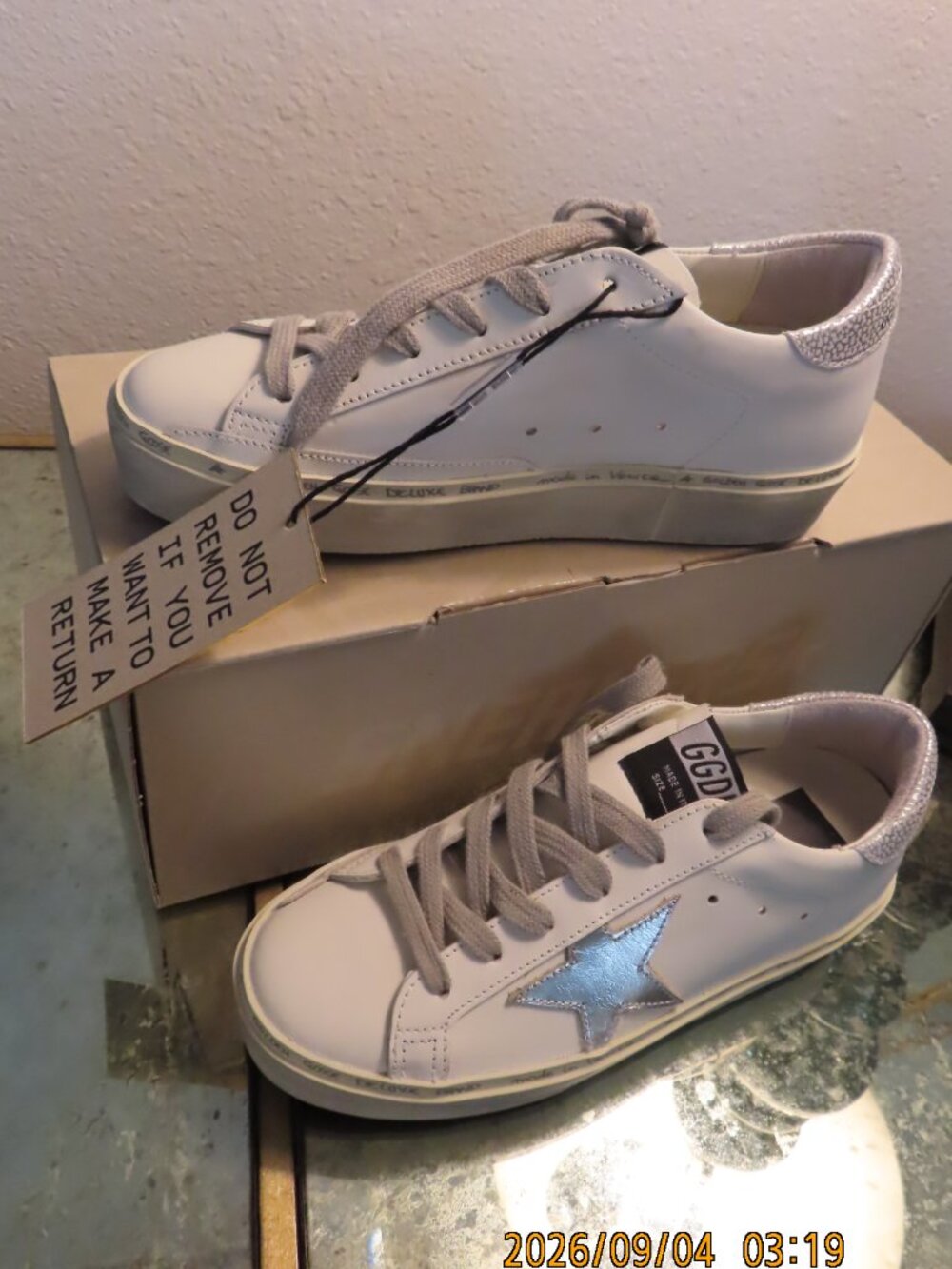 Golden Goose-Women'sSize 36-Hi Star with star and metallic silver heel - Picture 9 of 16